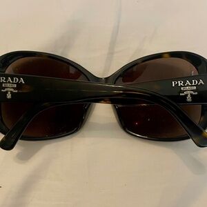 ✨ Authentic Prada PR 14WS Sunglasses — Tortoise/ Dark Brown Gradient